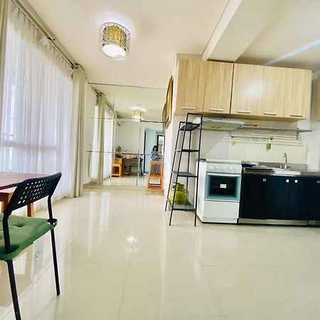 Callia Apartement Golf View Pulo Mas Jakarta Timur Экстерьер фото